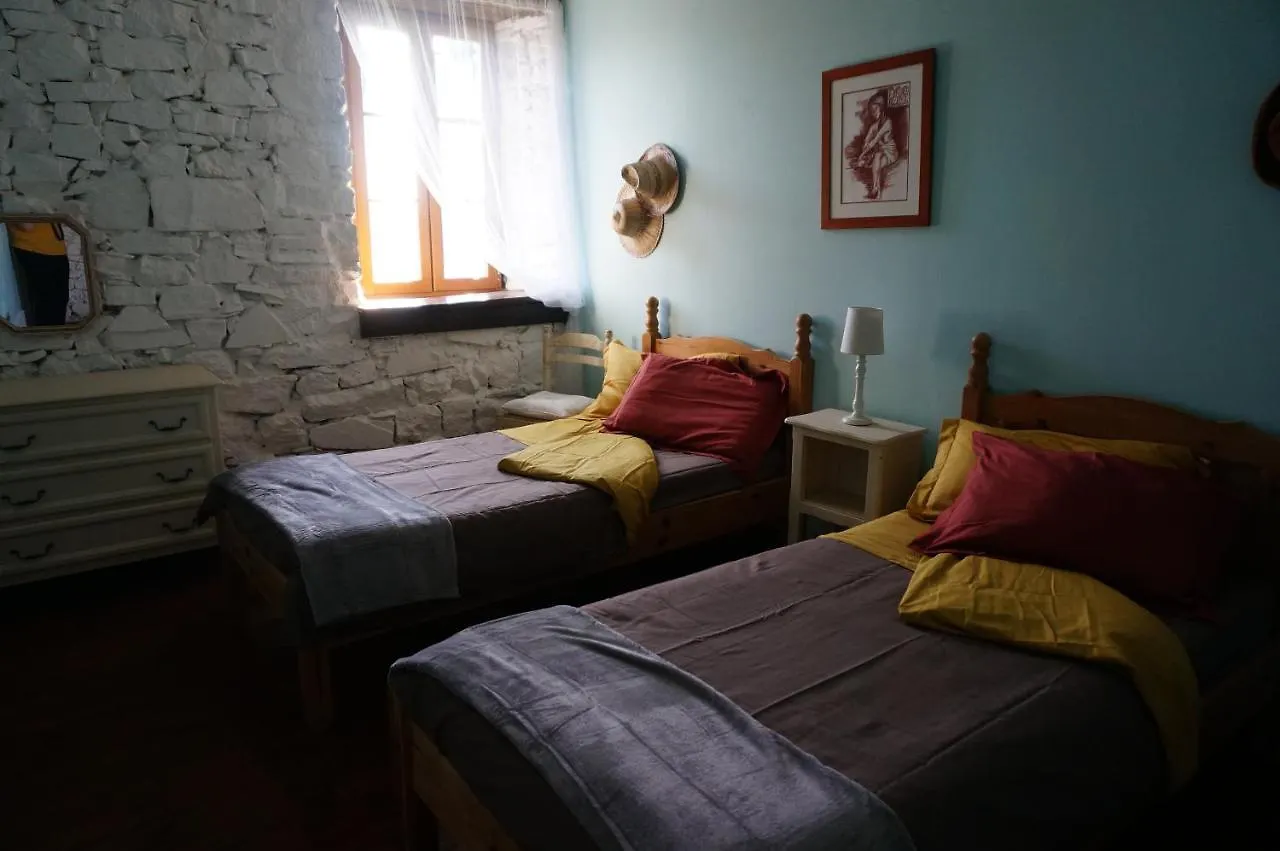 Gite Les Volets Bleus Du Segur Le Segur Tatil Evi