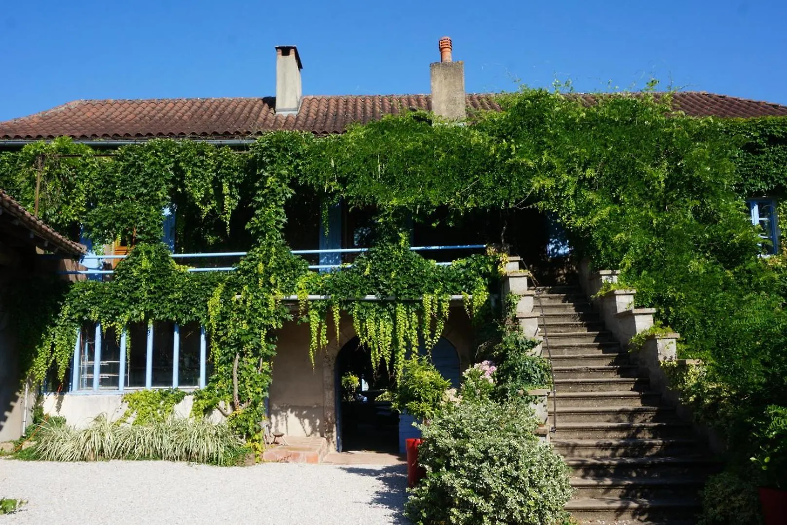 Gite Les Volets Bleus Du Segur Le Segur Tatil Evi